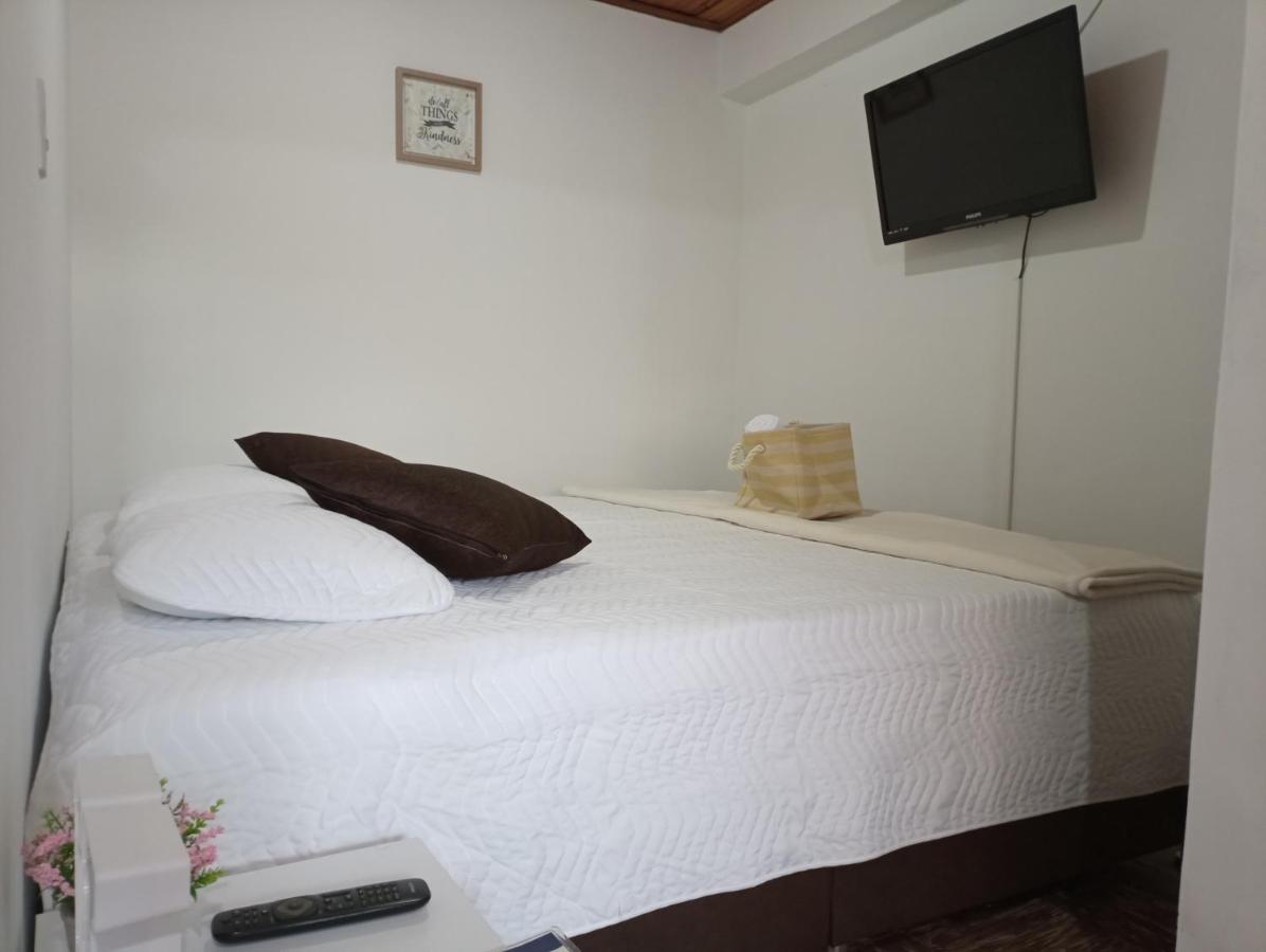 פופאיין Komodo Alojamiento- Hostal Autoservicio - Ubicado Muy Cerca Al Centro Historico -Habitaciones Con Bano Privado, Wifi , Cama 2X2 מראה חיצוני תמונה