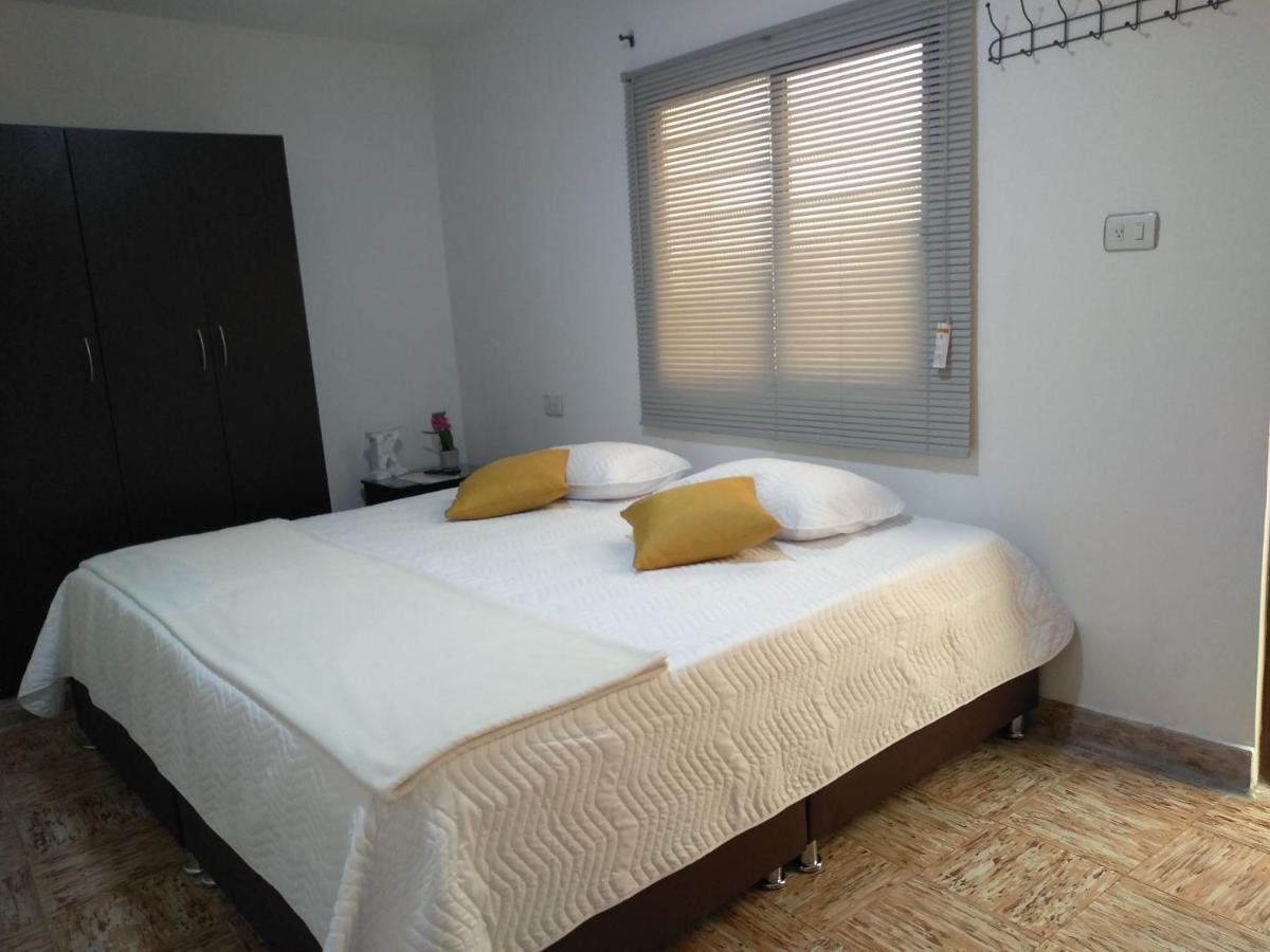 פופאיין Komodo Alojamiento- Hostal Autoservicio, Ubicado Cerca Al Centro Historico - Bano Privado, Wifi , Cama 2X2 Y Agua Caliente Y Cocina Compartida מראה חיצוני תמונה